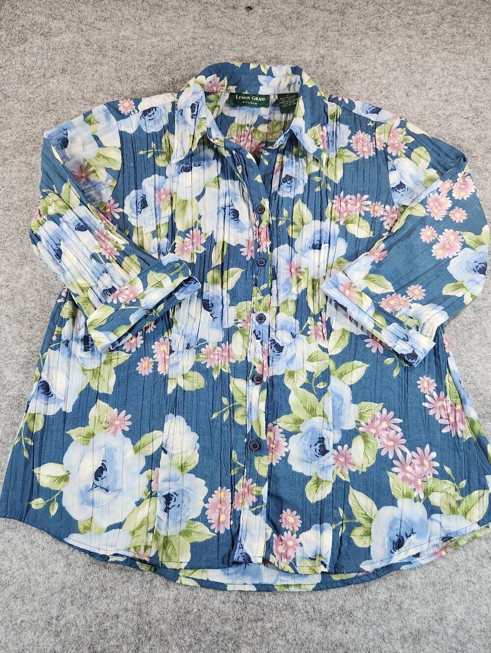 Lemon Grass Blue Floral Pintuck Button-Down Blouse Small